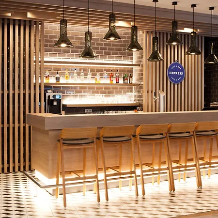 Express - Mülheim - Ruhr, An Ihg 3*