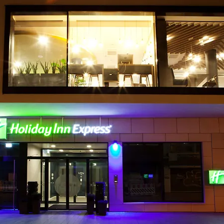 فندق Express - Muelheim - Ruhr By Ihg مولهايم ان الرور دير
