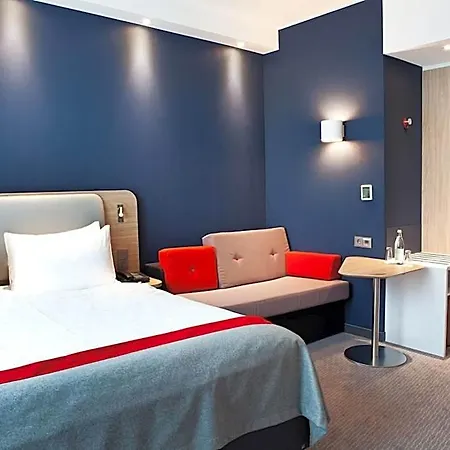 ホテル Express - Muelheim - Ruhr By Ihg ミュルハイム・アン・デア・ルール